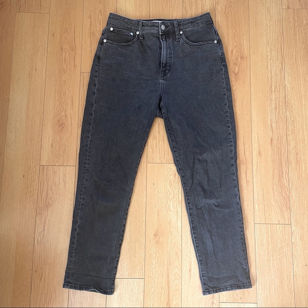 Madewell Perfect Vintage Jean ~ Curvy fit in faded Black wash ~ size 28